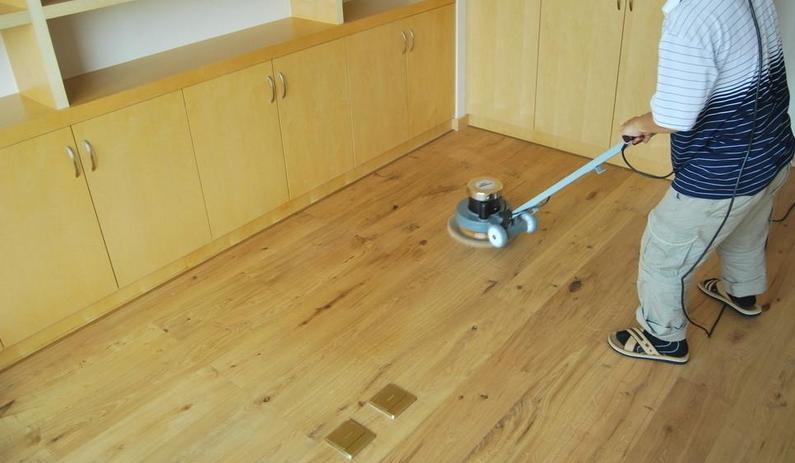 怎樣做好地板打蠟這件事？東莞清潔公司來(lái)告訴您